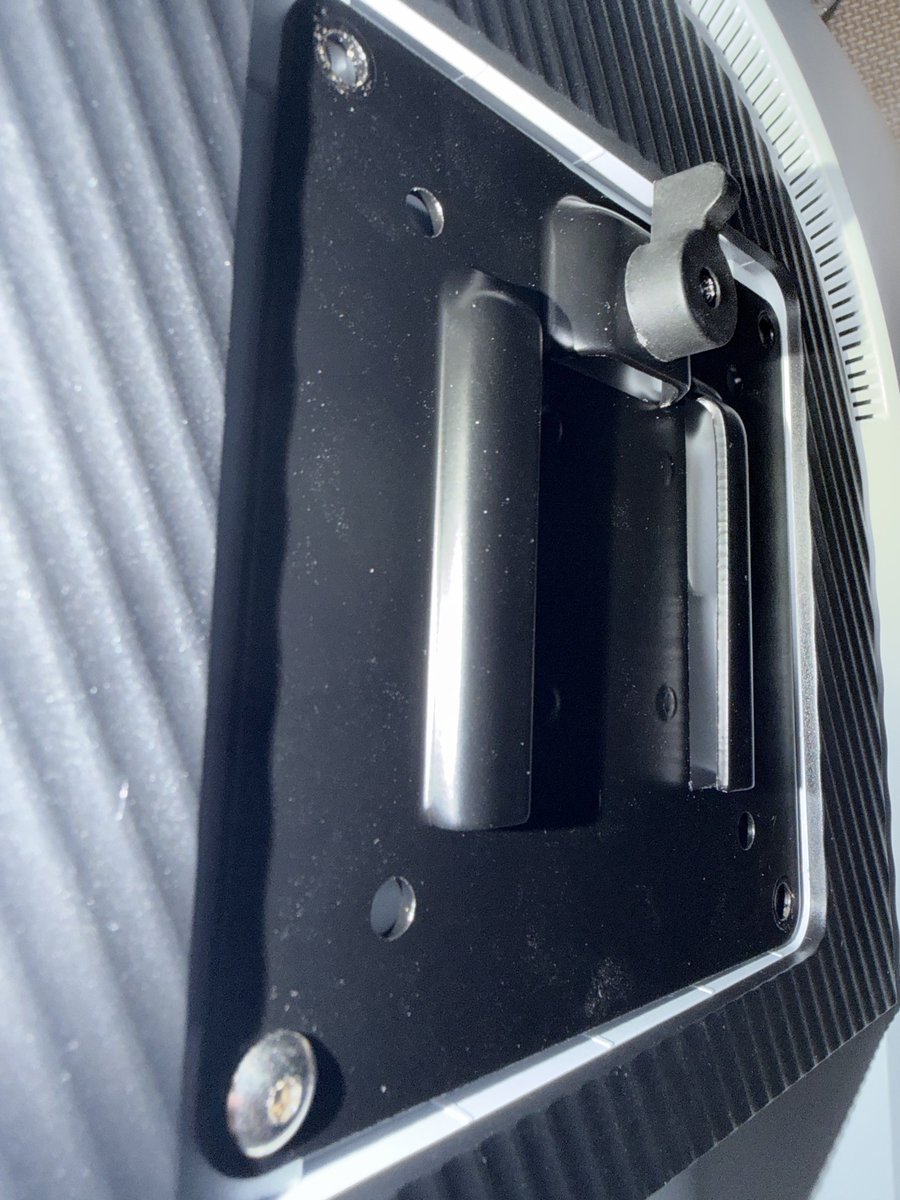 𝕓𝕠𝕝𝕕 𝕓𝕠𝕕𝕪 tweet media