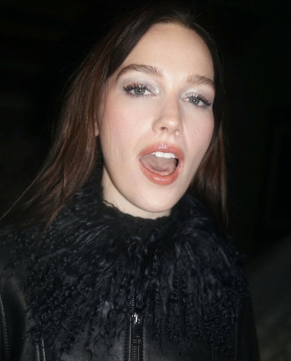 Victoria Pedretti Updates 🍒 tweet media