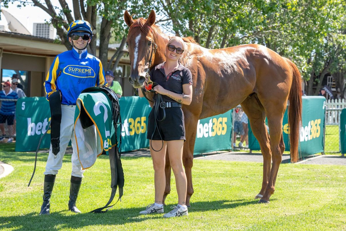 Weeding Racing tweet media