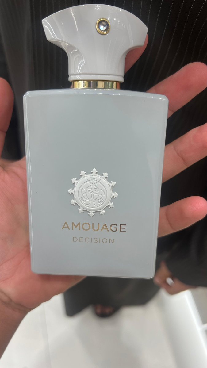 {عبدالله هاوي وعاشق للعطور } tweet media