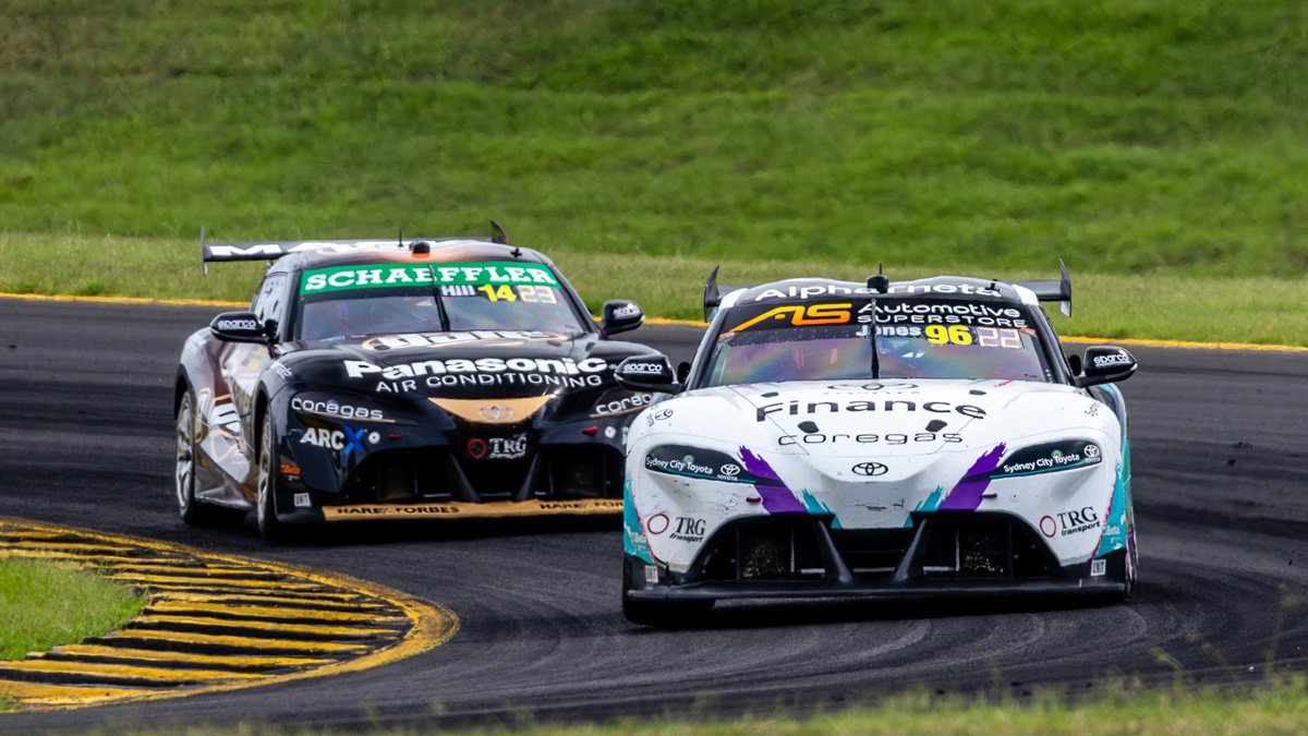 Boingus #MARUNATION 🏎🦘🐎 tweet media