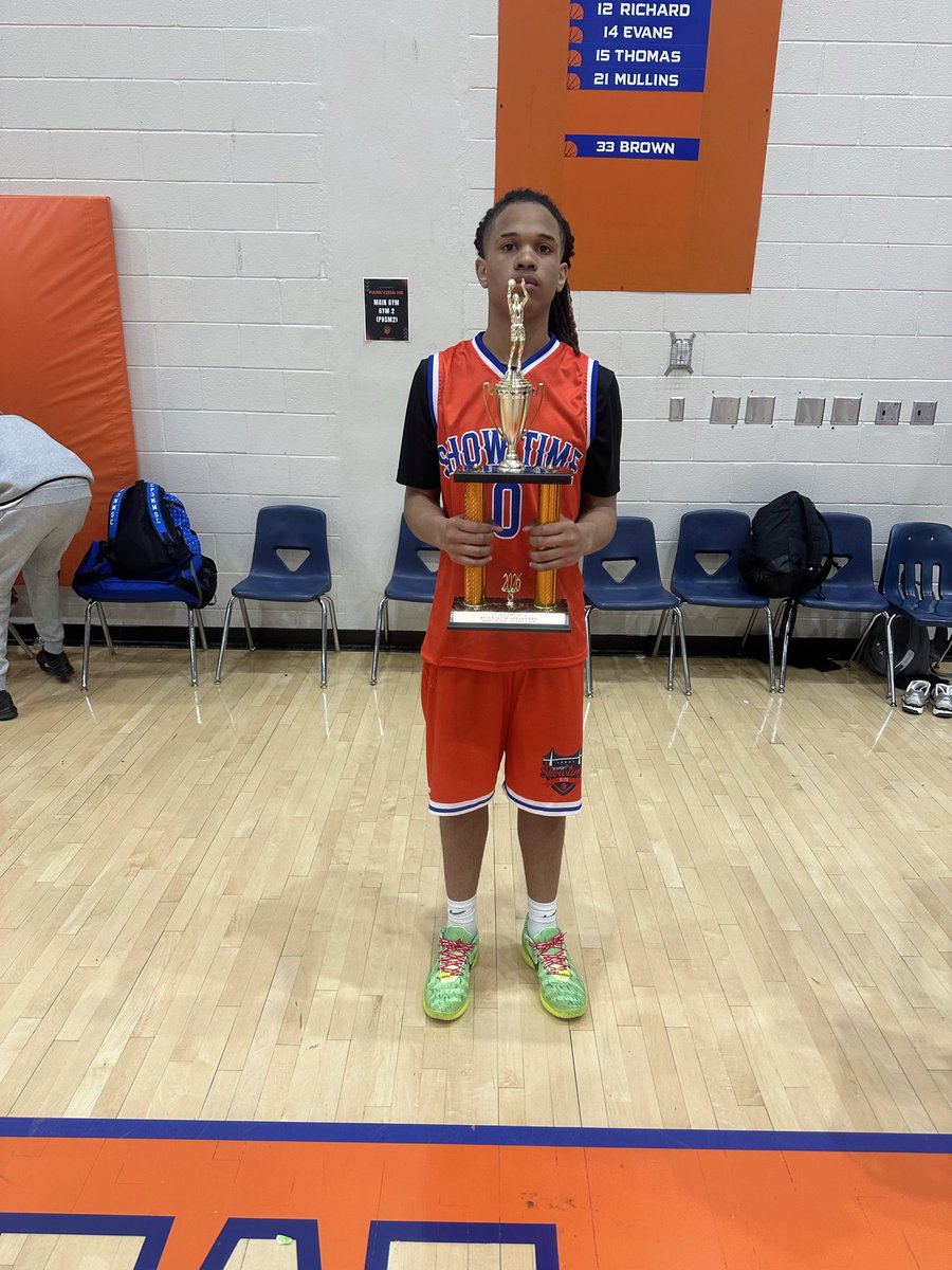 zy4ir__'s tweet photo. Atlanta tip-off classic, 8th grade champions https://t.co/hHIrfNlRLJ