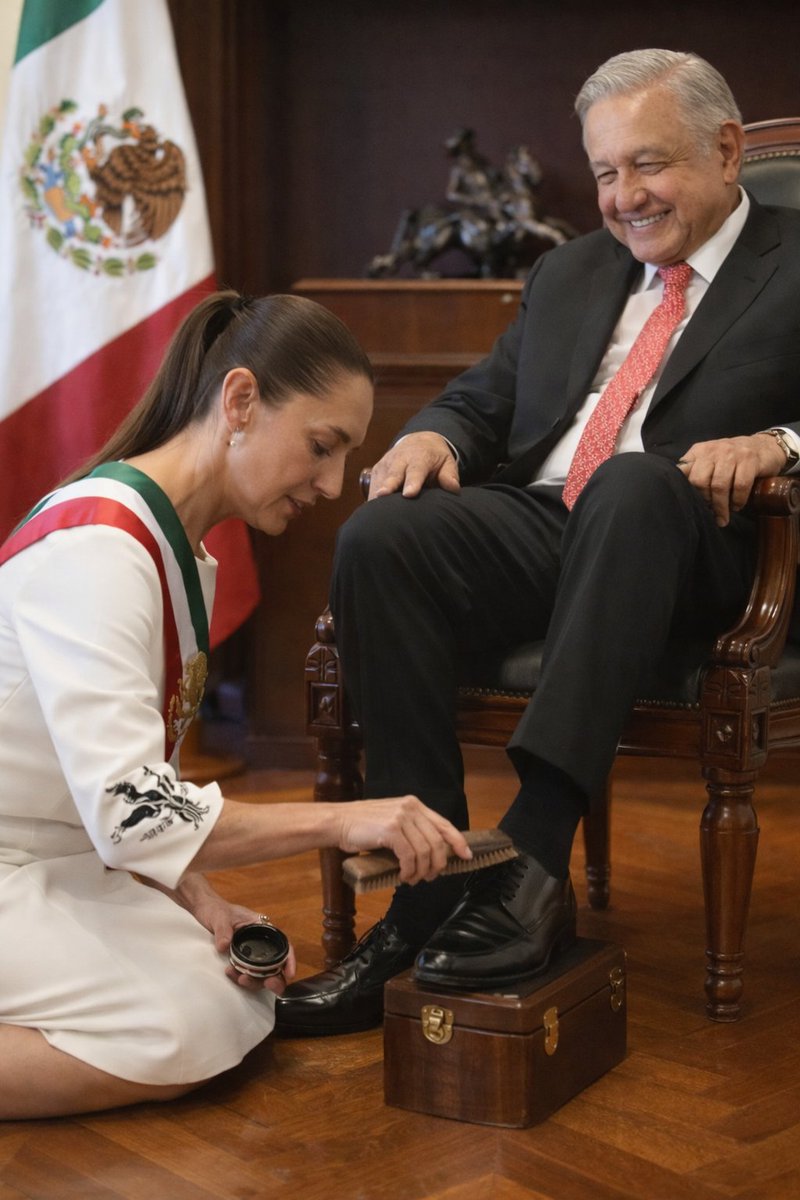 Claus La Presirvienta tweet media