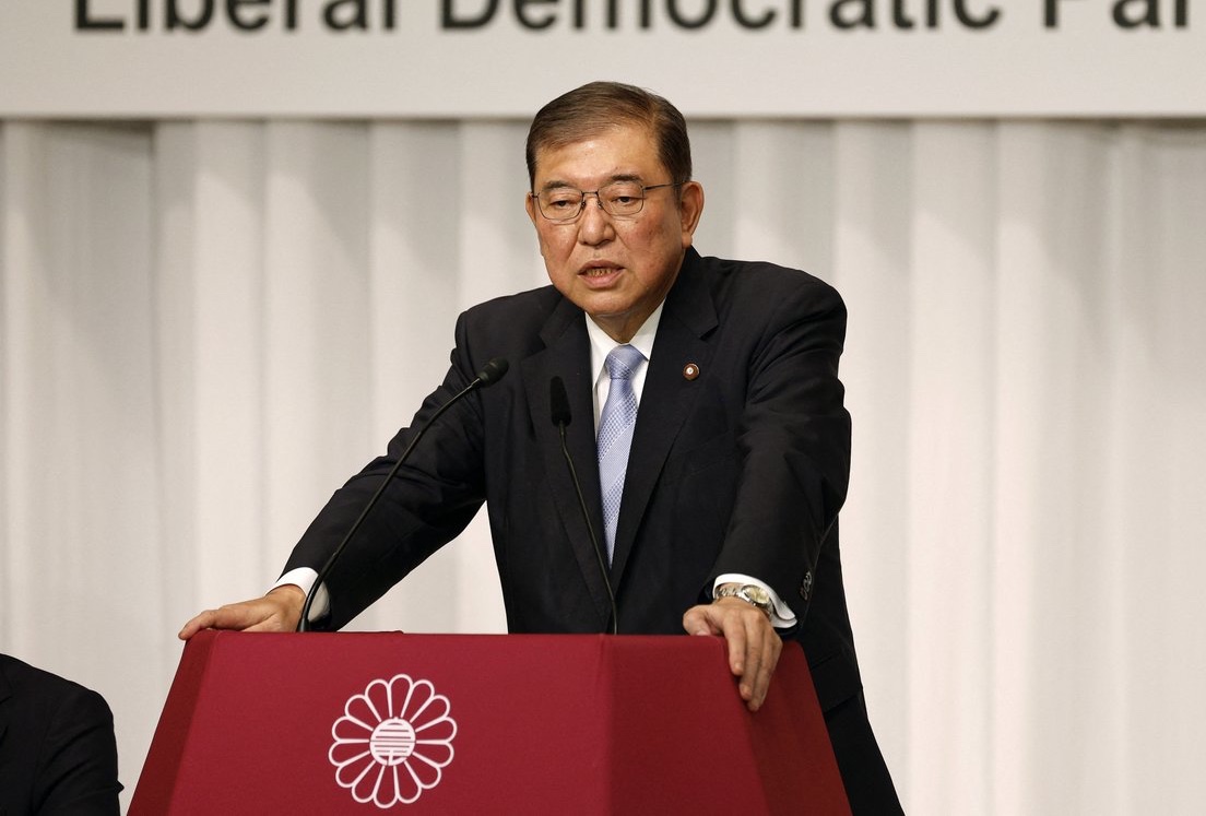 RobertPlausible tweet media