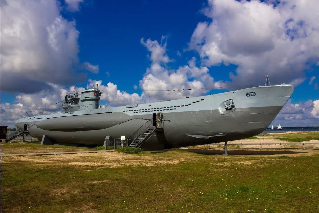 U-534 and U-995 in the same position