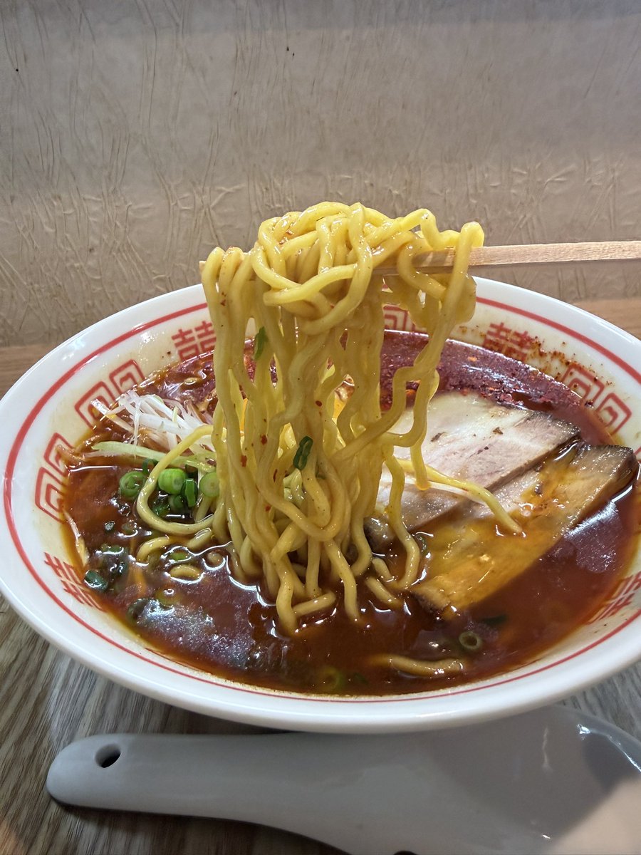 たろー tweet media