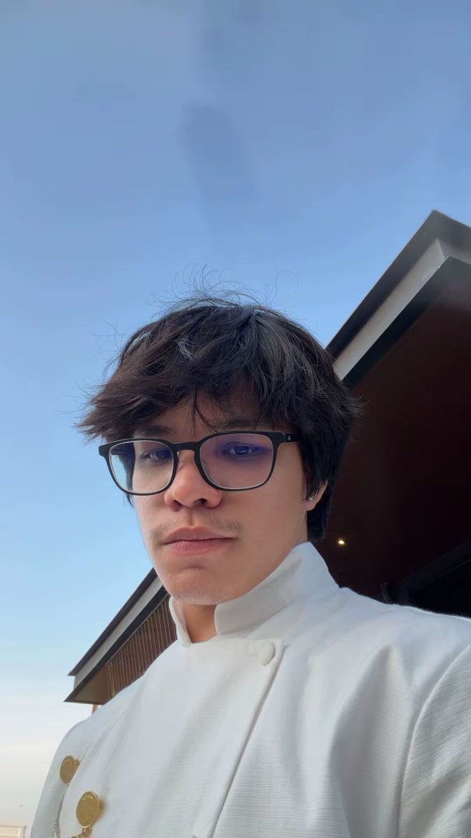 LuuuIL's tweet photo. Eid mubarak^^ https://t.co/XWgwnKoiIl