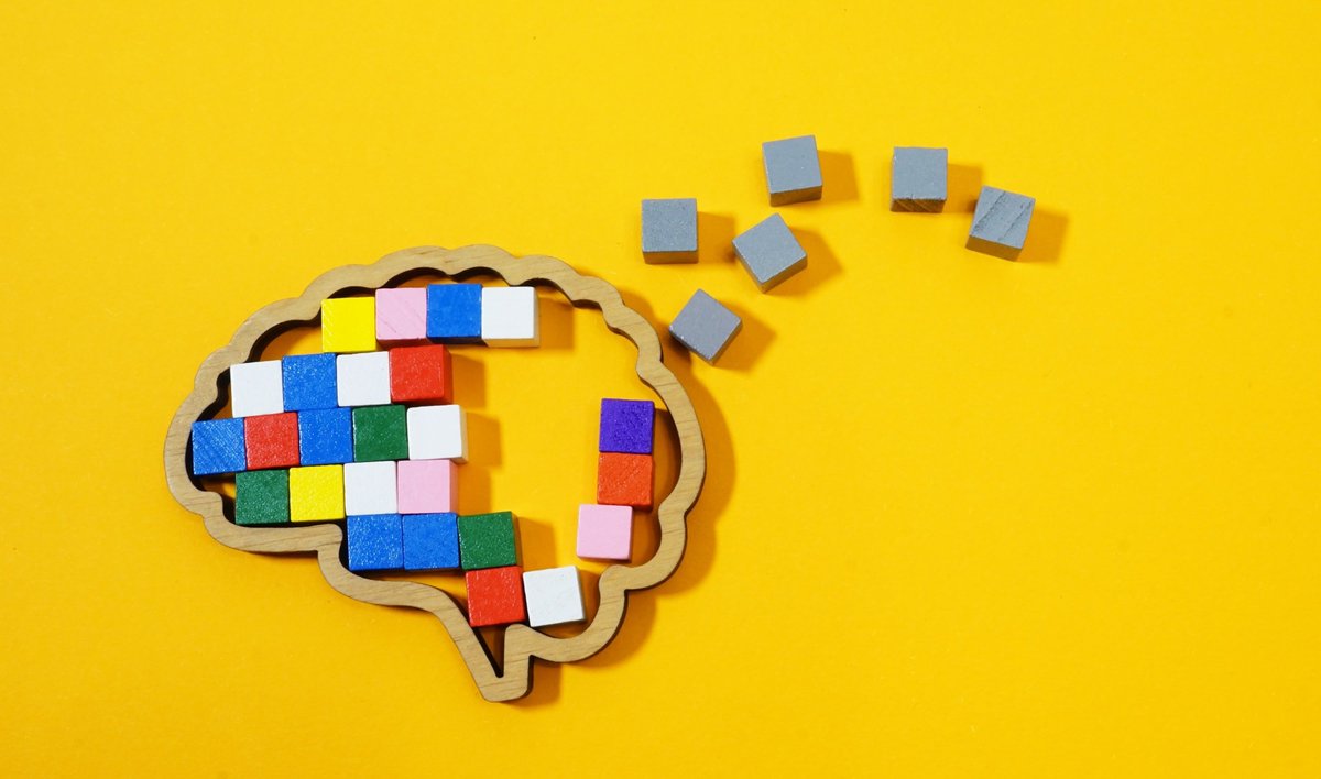 NewsMedical's tweet image. Could more meat in your diet help slow cognitive decline if you carry the APOE ε4 gene? 🧠🥩 New study links higher meat intake to better brain aging in this high-risk group.  news-medical.net/news/20260322/… #Meat #Dementia #Nutrition @JAMANetworkOpen