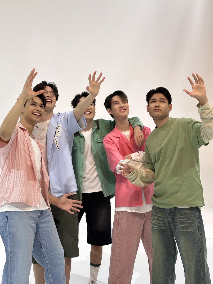 วันนี้หนุ่มๆ #ทีมBaconTime มาถ่ายงานสนุกๆ กับพี่ๆ  Momosmile 🌴🟩 ครับผม

มารับชมบรรยากาศสดๆได้นะงับ กำลังไลฟ์อยู่เลย  
vt.tiktok.com/ZS9R4TshcrKf6-…

#ลูกอมมะพร้าว #momosmile