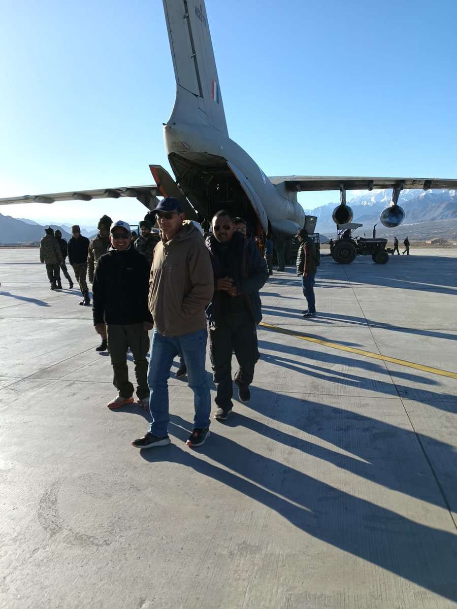 skalwang's tweet photo. My heartfelt gratitude n sincere appreciation to the officials of Indian Air Force &amp; officials of UT Ladakh for safely airlifting stranded pilgrims of Zangskar from Chandigarh to Leh on Sunday.

Highly grateful for this humanitarian services.

I must salute IAF. https://t.co/TeDHELgLPe