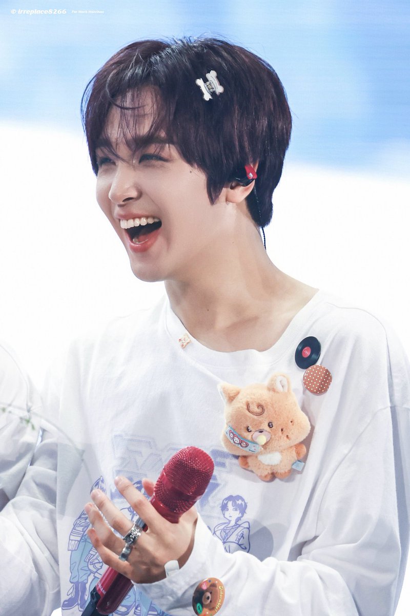 에잉 #TASTE tweet media