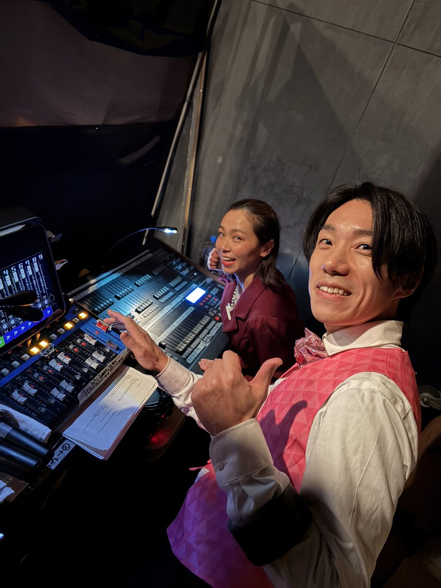 #芦毛の俳ドル
マルチエンドなイマーシブ公演
SeanceParty〜黙さぬ◯者〜
お越しくださった皆様、お支えくださった皆様、本当にありがとうございました‼️
制作、振付、出演、そして照明…させていただきました🙇🏻‍♀️✨
とても勉強になりました🥹
みんなでたくさん話し合った良い時間、良い仲間です✨💘