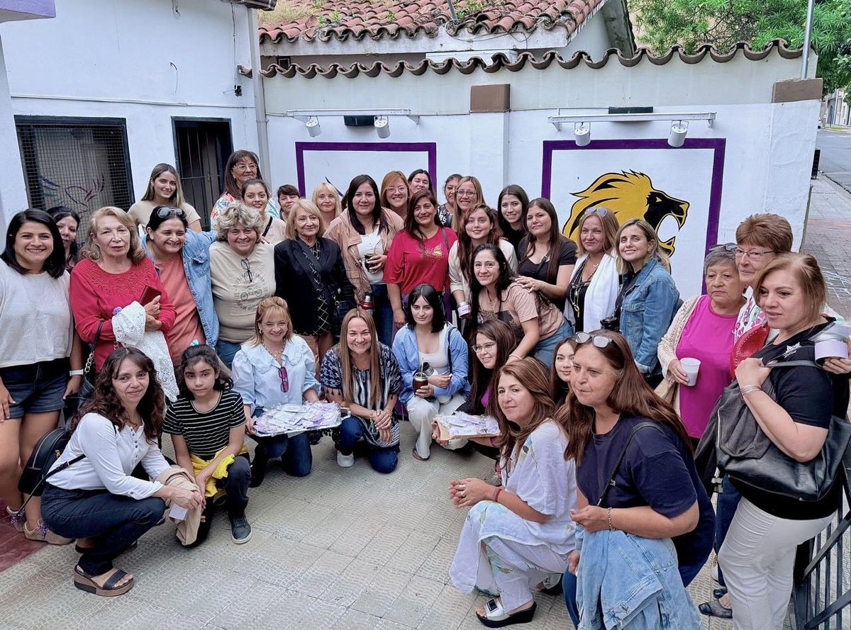 Gracias #Mujeres por encontrarnos, dialogar y compartir ideas y abrazos.