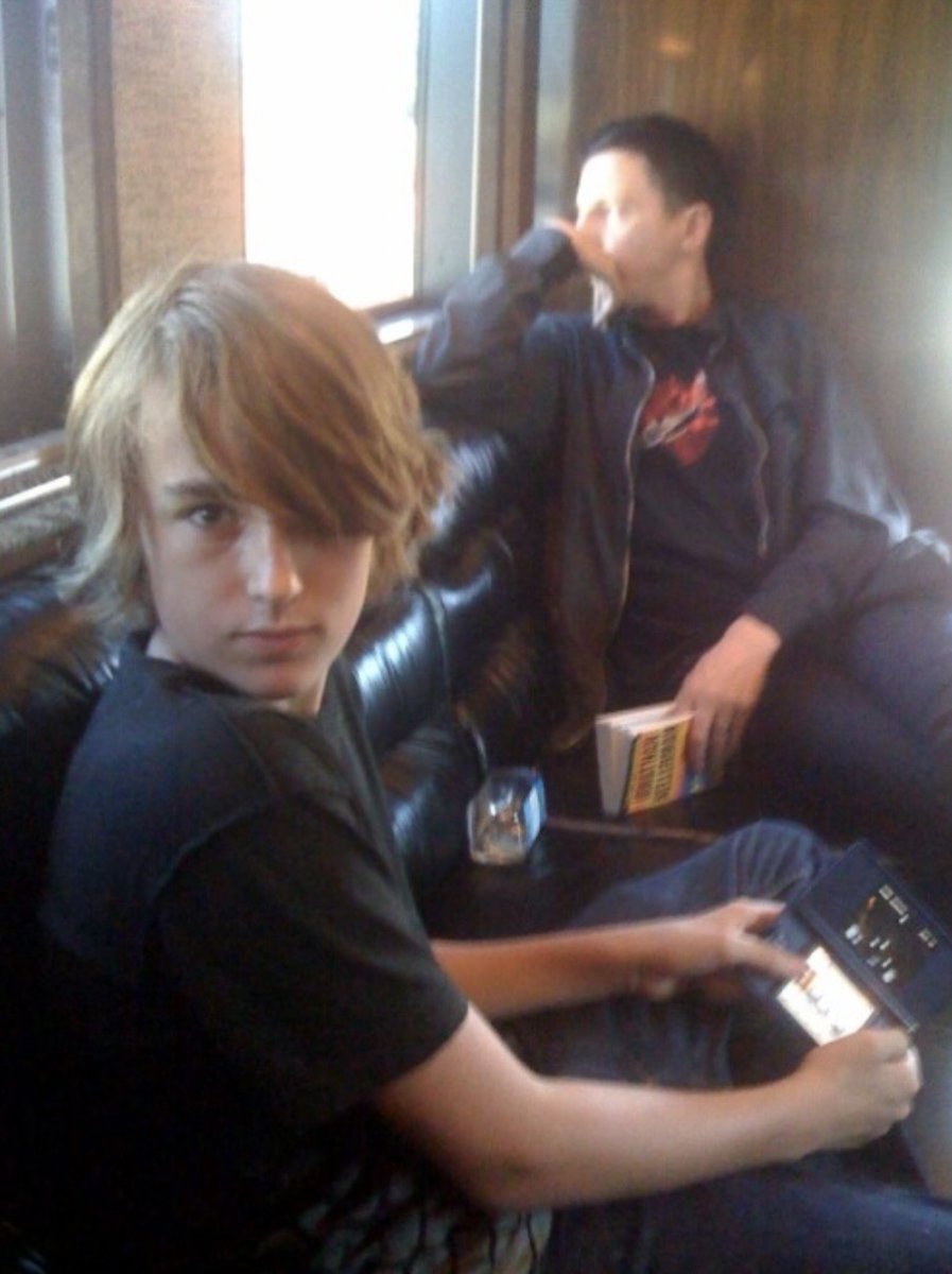 klimno .ೃ࿔* tweet media