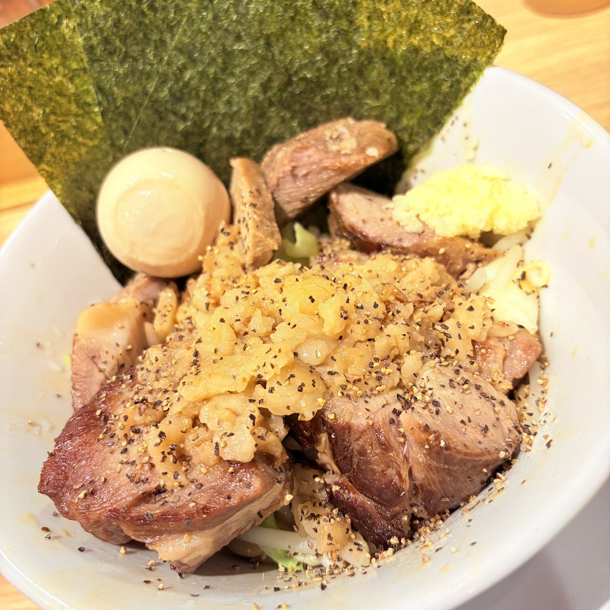 山口純平 tweet media