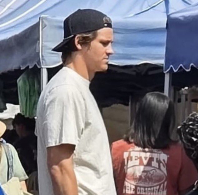 ChargersMemes tweet media