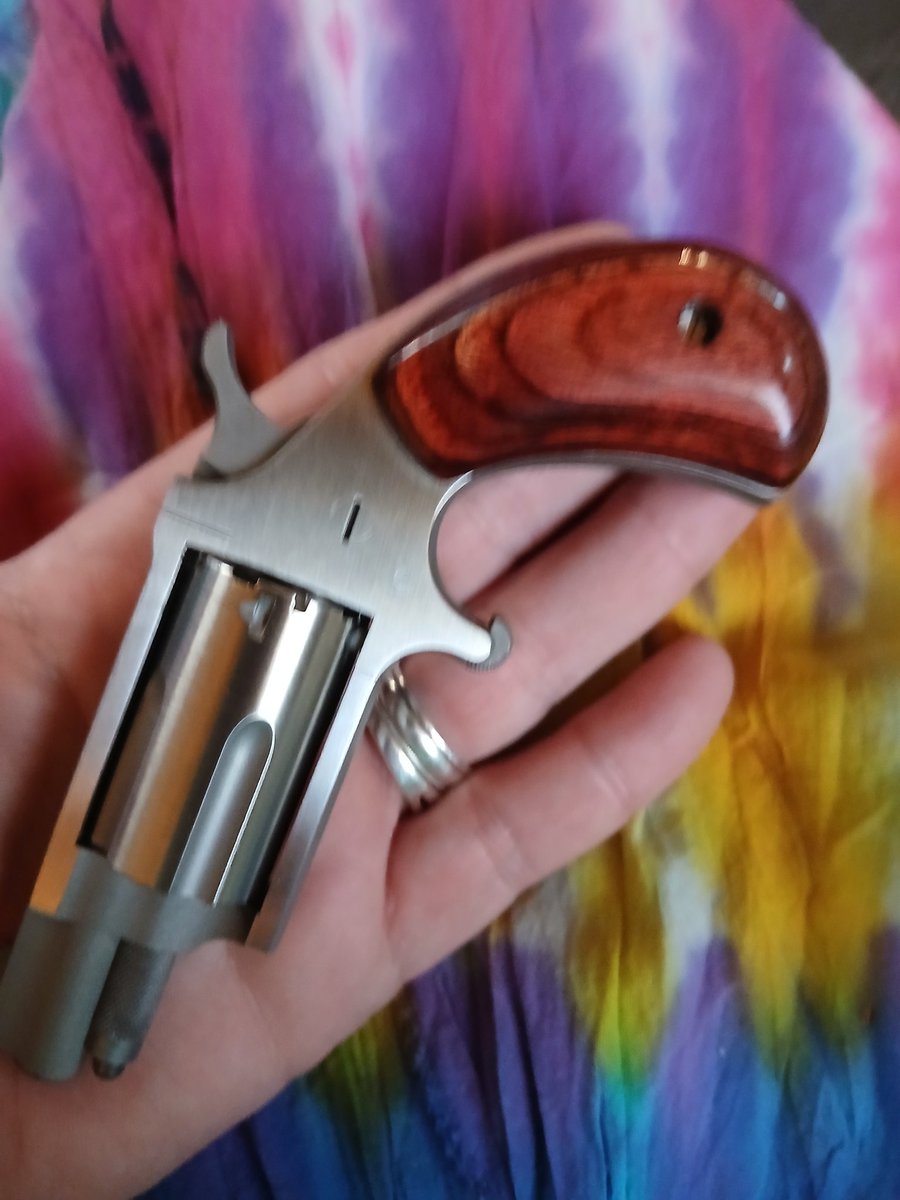 Plain•Jane•Doe tweet media