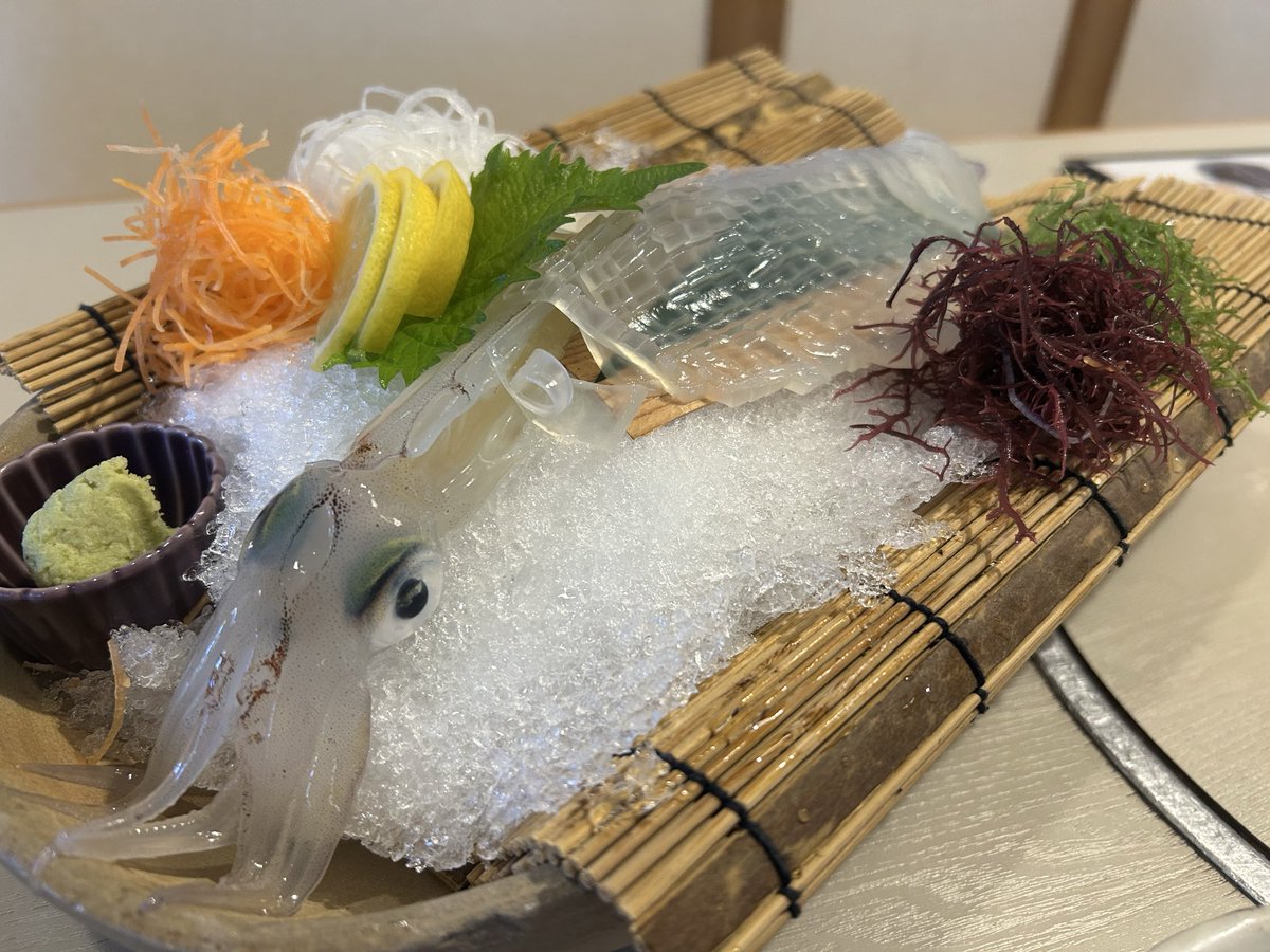 houhou_macter's tweet photo. 佐賀の活き造りはよかねぇ〜ｳﾝｳﾝ https://t.co/SCmIxeaZkG