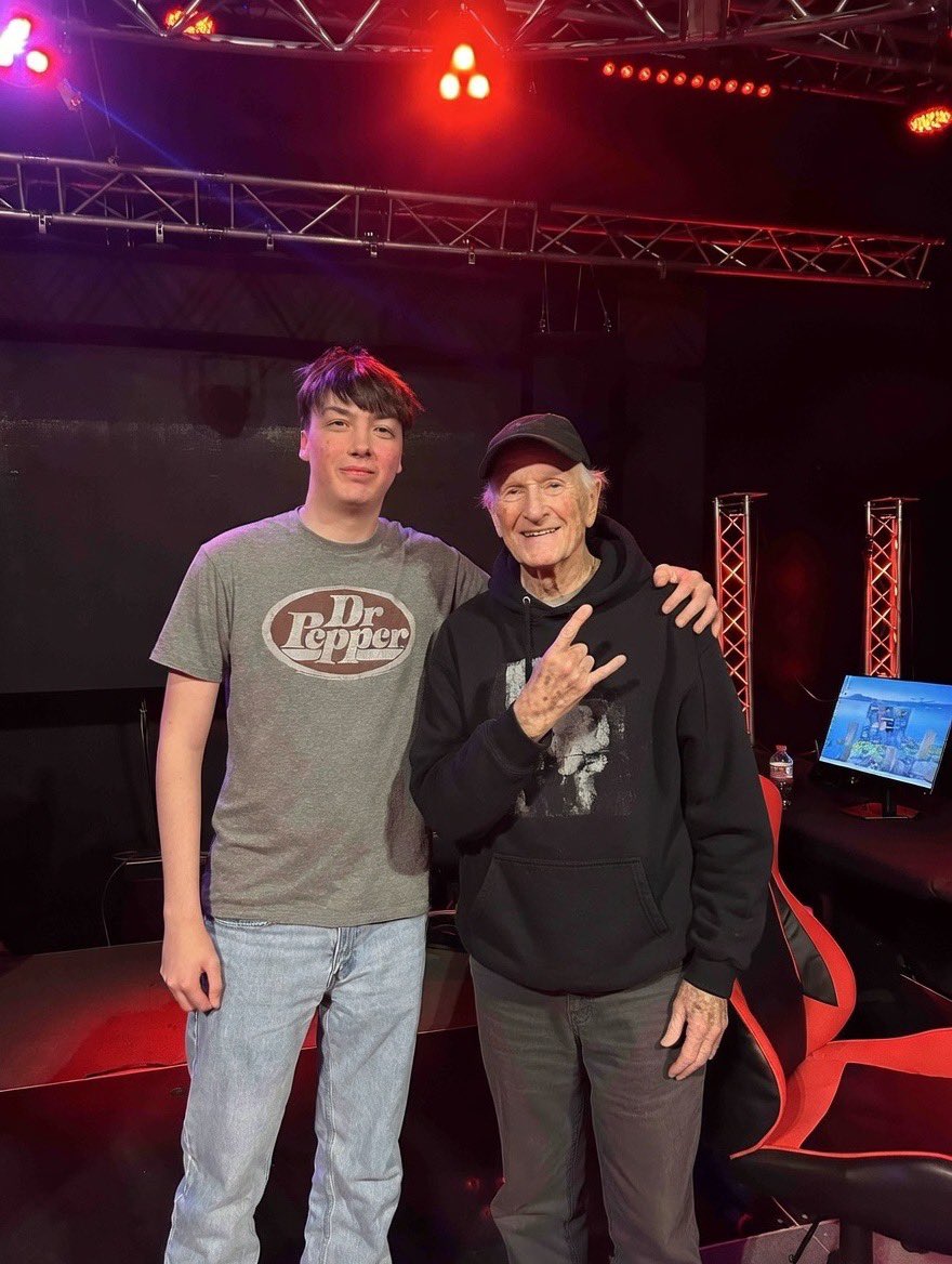 Draughtski tweet media