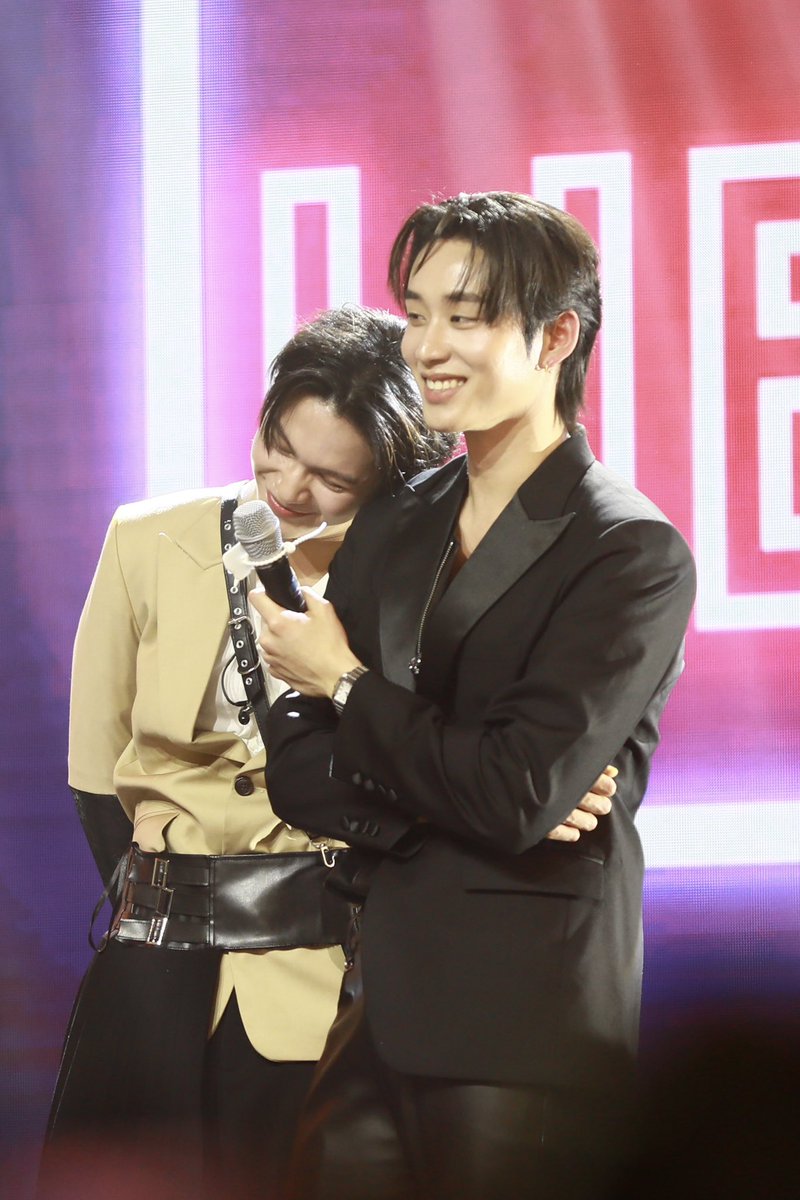 maymind's tweet photo. เล่นเกมส์แบบ I love my job มากๆ #WilliamEst #williamestlovestruck https://t.co/HbBGJKxM1h