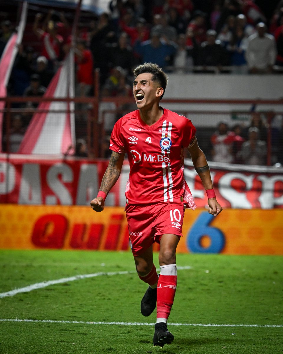 LigaAFA's tweet image. ¡En la última se lo llevó el Bicho!

@AAAJoficial venció 1 a 0 a @caplatense con gol de Lescano por la #Fecha12 del #TorneoMercadoLibre 2026 🏆

👉🏻@ML_Argentina