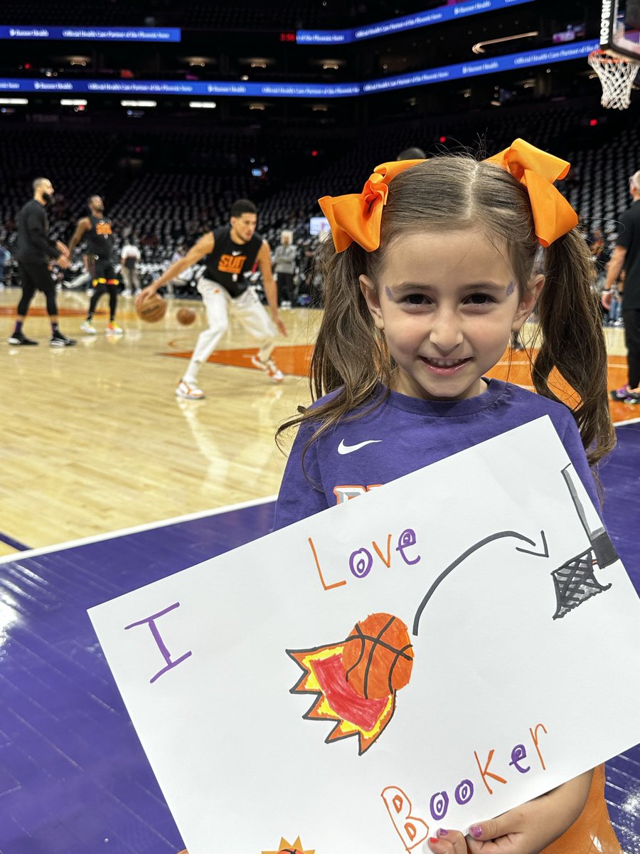 Shoshana tweet media