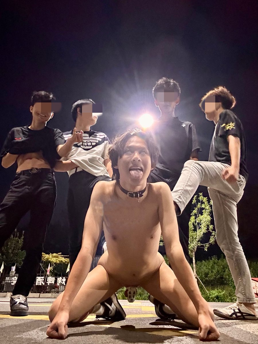 HeXuan16847's tweet photo. 给直男精神小伙野爹当蛆是什么体验 #傻逼男同 #直男崇拜 #人前露出 #废物贱种 #gay #Gooner https://t.co/yIAWCfdN39
