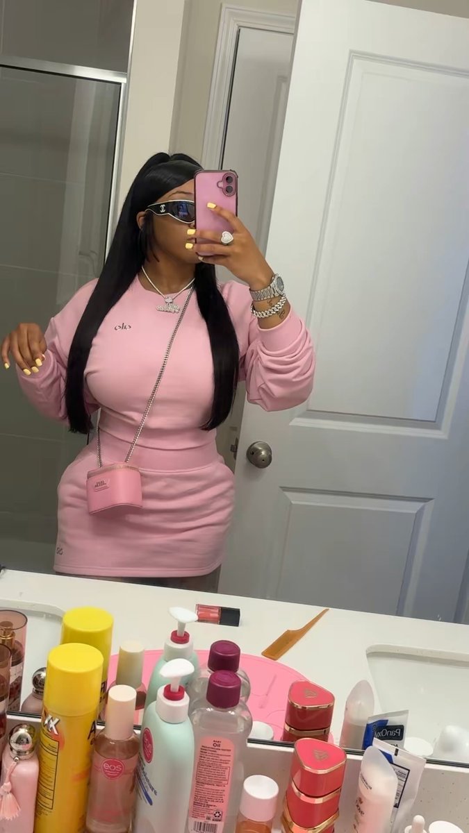 Beauty&class tweet media