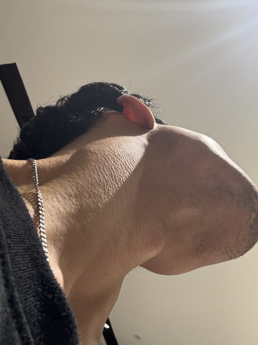 Secretme. tweet media