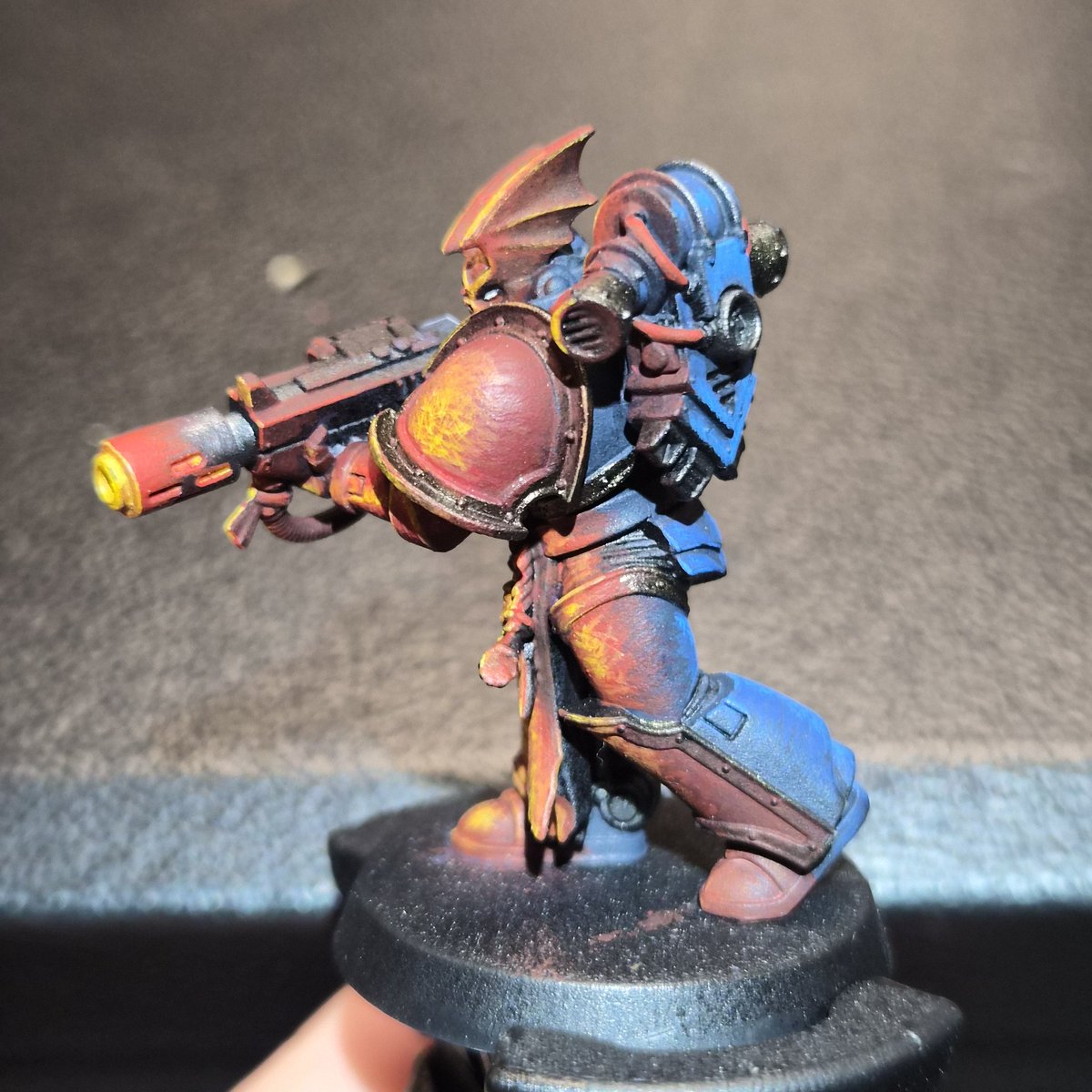 xinceltrooperx's tweet photo. Night Lord with a melta https://t.co/6eWh3U025m