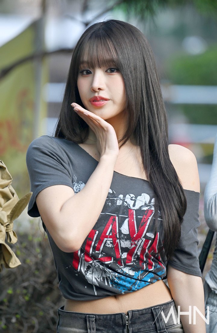 260323 #บันทึกของฮานา (2)

นัตตี้ ระหว่างเดินทางไปเข้าร่วมการบันทึกเทปรายการ 'Immortal Songs' ในช่วงเช้าของวันนี้ค่ะ

#나띠 #NATTY #นัตตี้
#KISSOFLIFE #키스오브라이프