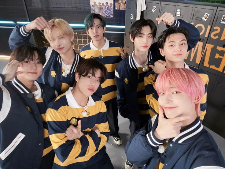 ᥲrᥲ★🏀 || 𝙀𝙉𝙃𝙔𝙋𝙀𝙉 𝙄𝙎 𝟳 tweet media