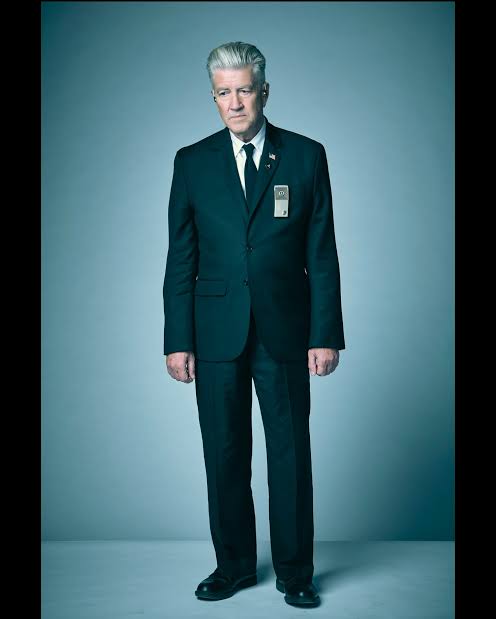 Zoë Panageas ✨️ LOOKING 4 WORK ✨️ tweet media