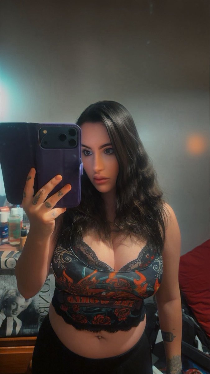 S🍉 #freeluigi💚 tweet media