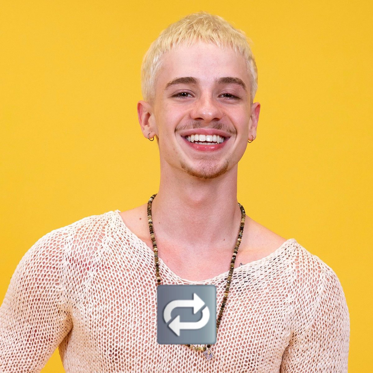 stonny80's tweet photo. Nesse paredão quem você salva?
Jonas❤️
Juliano🔄
#BBB26 https://t.co/5ukTEAEDwz