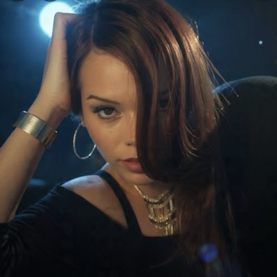 daja_nevaeh's tweet photo. #NewProfilePic https://t.co/1lhUEi0JRw