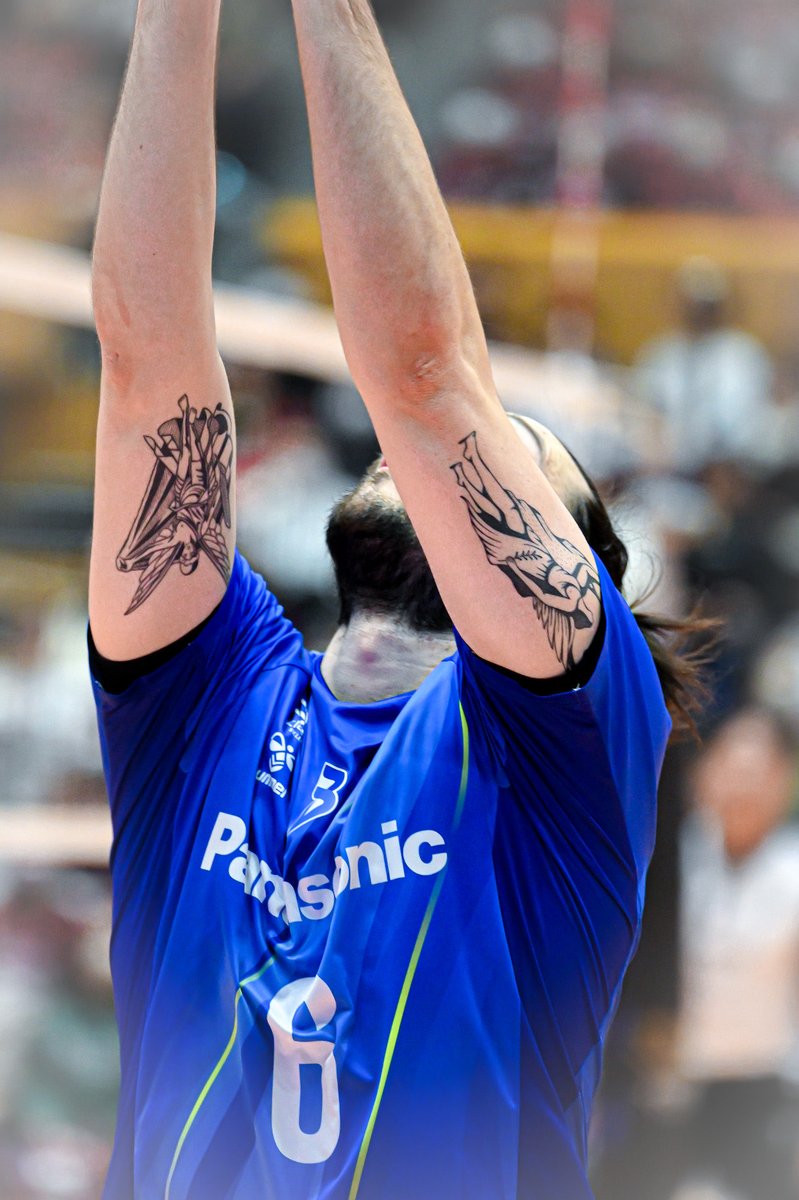 Sweets love tweet media