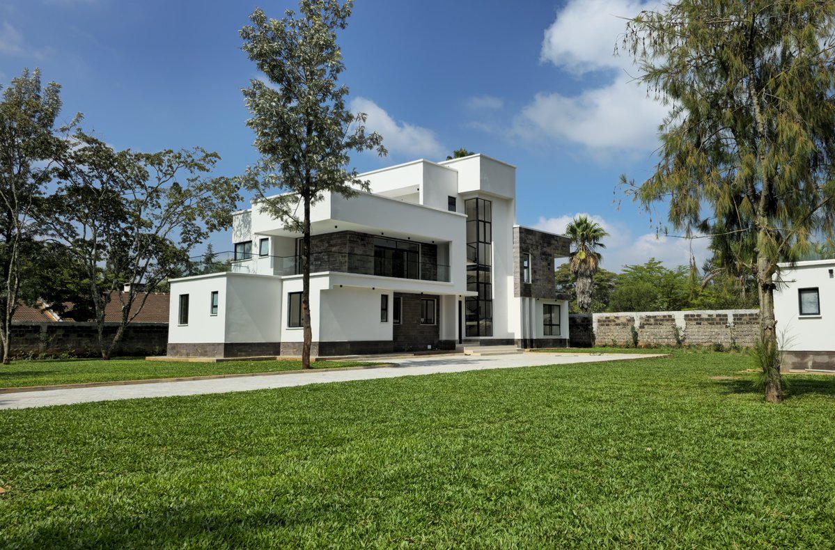 MaThings tweet media