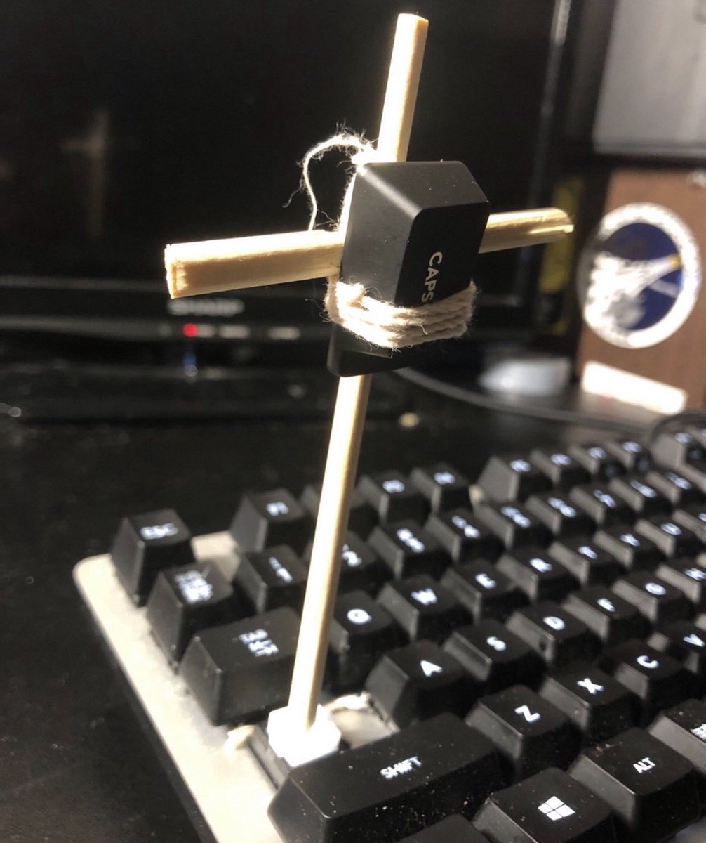 話題の面白ツイ図鑑 tweet media