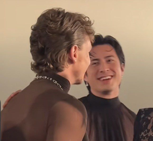 mandy jurídico frank iero de calcinha.‧₊˚ 🏒 tweet media