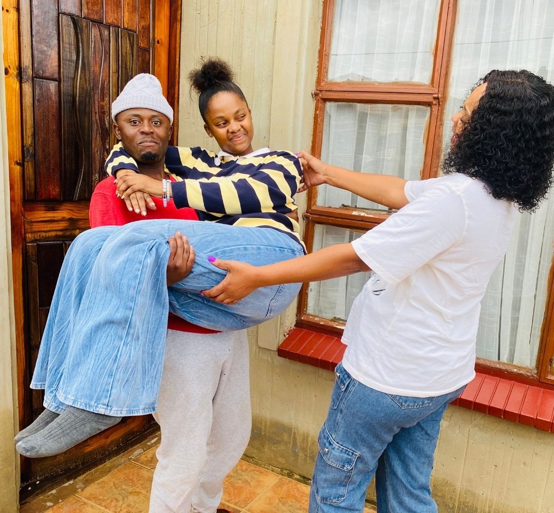 𝚖𝚒𝚣𝚊𝚛 tweet media