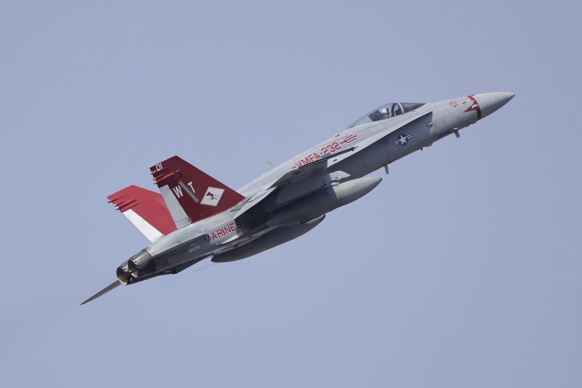 plusty11's tweet photo. RJTY 横田基地
2026/03/22
flt of 2 F/A−18C 1st
#fa18c
#devil71
#横田基地 https://t.co/ptBljZKTdO