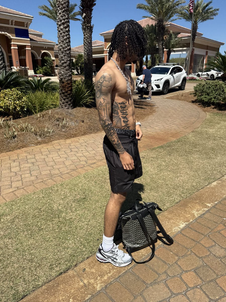 jamil⭐️ tweet media