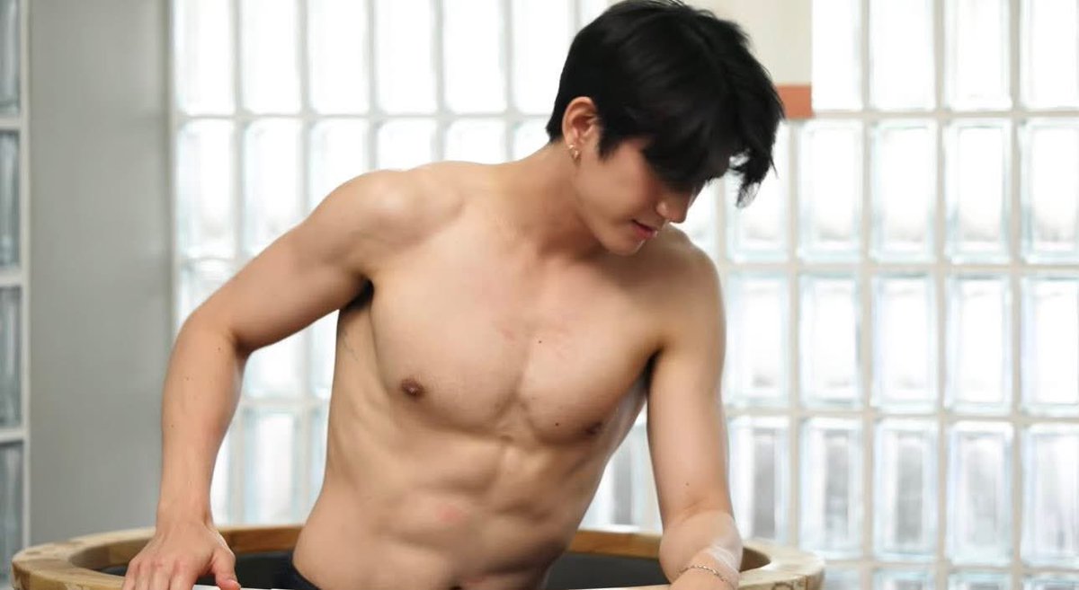 KU SEXY BOY tweet media