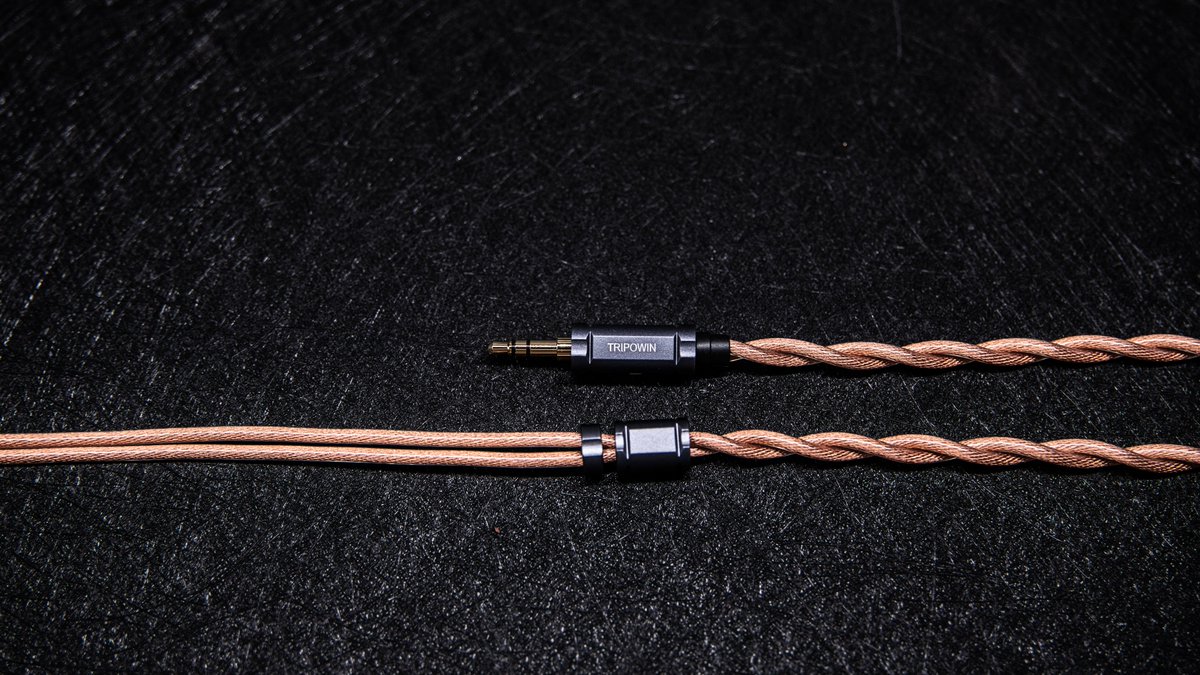 Linsoul_Audio's tweet image. Tripowin Nimbus IEM cable — choose your fit: 0.78mm 2-pin or QDC. 🎧

#IEM #audiophile #Linsoul