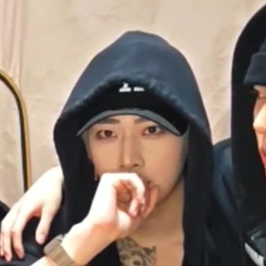 으사🎀 tweet media