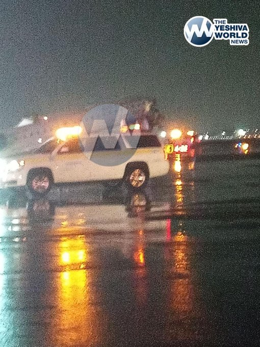 Worldsource24's tweet photo. BREAKING: FDNY scanner: “Multiple casualties have been reported following a collision involving an aircraft and a ground vehicle at LaGuardia Airport in Queens, NYC. A mass‑casualty incident has been declared https://t.co/OuzC9lwW4a