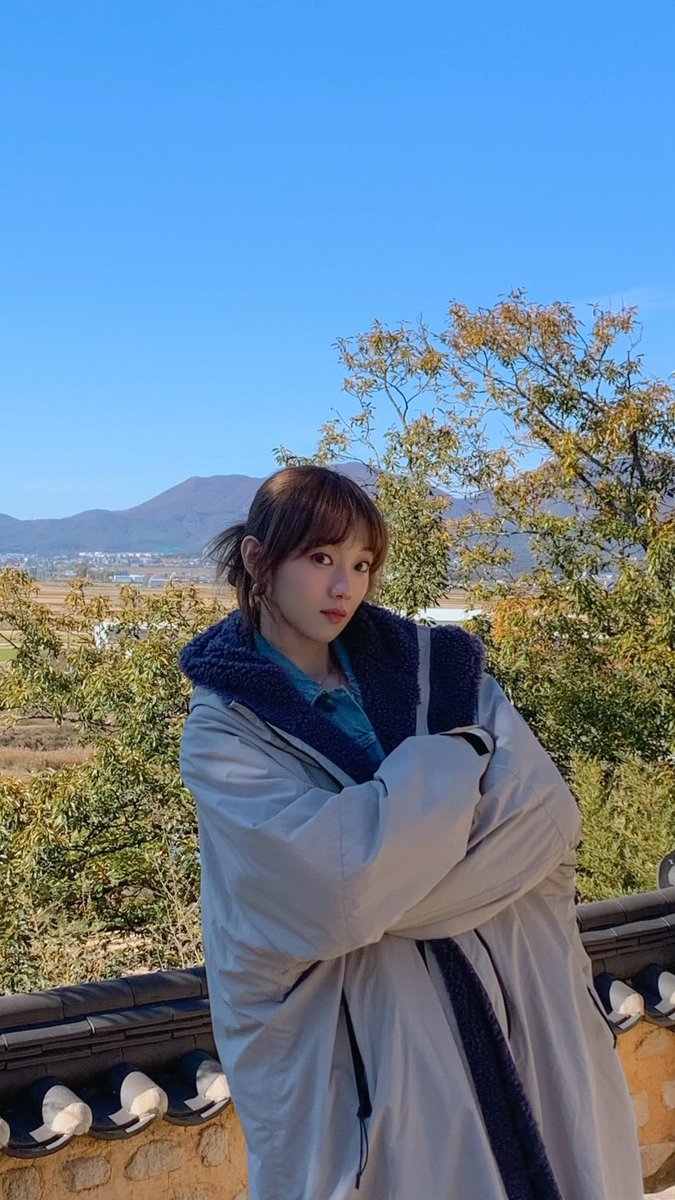 이성경 tweet media