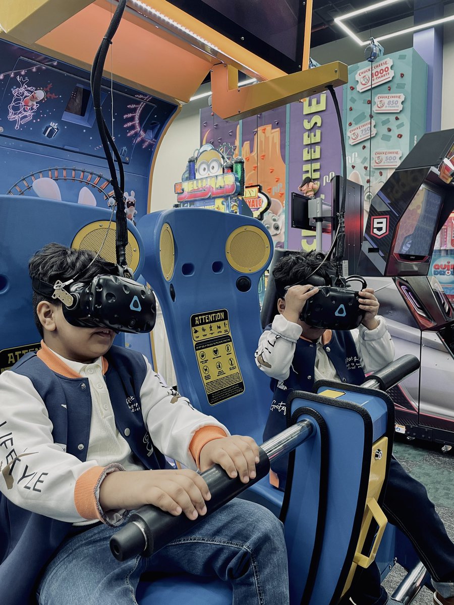 أمــواج. tweet media