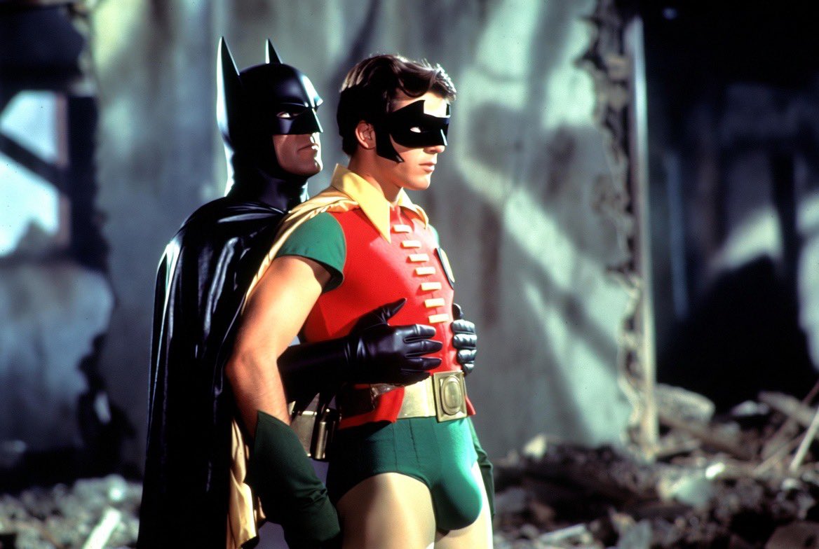 SuperheroFetish tweet media